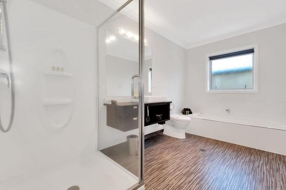 two bedroom spa unit bathroom
